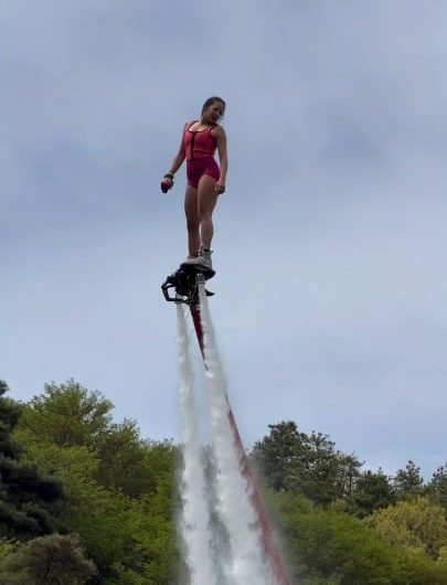 Next level water show #flyboard #flyboardgirls #extreme #watersport #flyboardshow