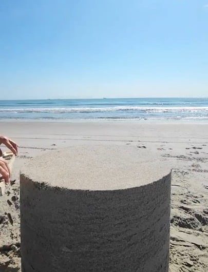 Perfectly Executed Sand Carving