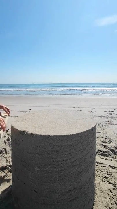 Perfectly Executed Sand Carving