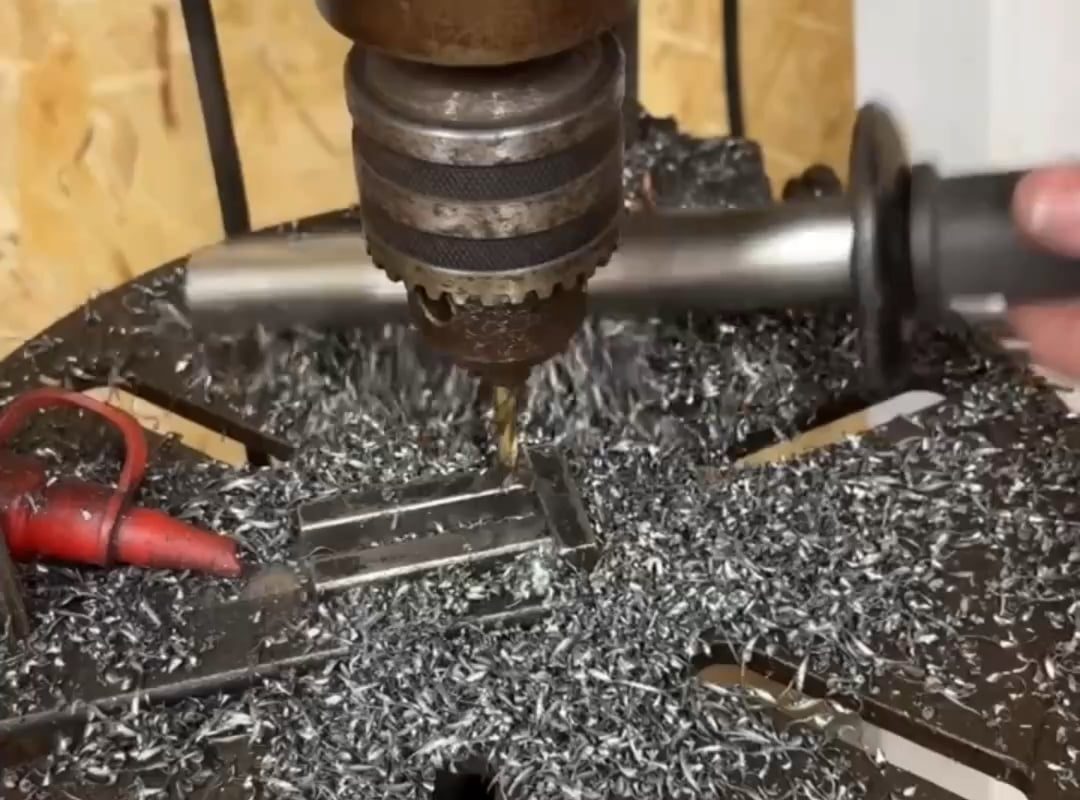 Picking up metal filings with a magnetic picker