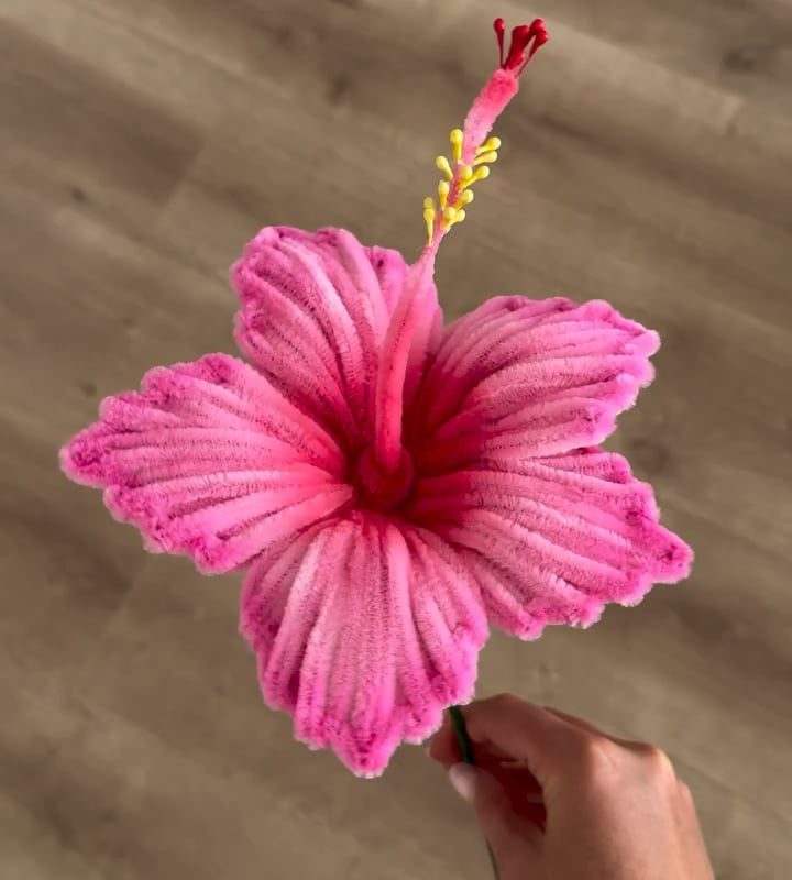 Pipe cleaner hibiscus