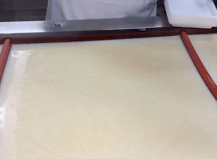 Removing soy milk skin