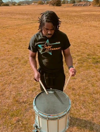 Smooth snare drum tricks