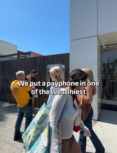 Someone set up a hotline between one of the poorest and one of the richest neighborhoods in LA.