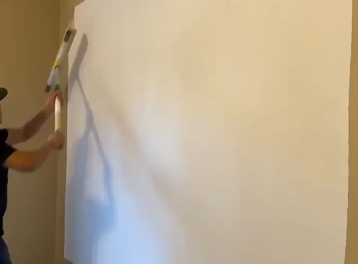 Speed painting a wall with an 18in roller
