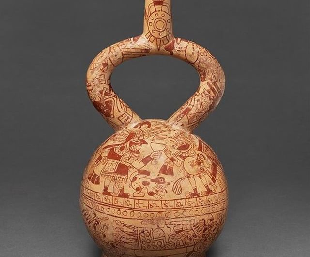 The ancient Moche didn’t have writing, so they recorded their history on pottery. Decades ago, archaeologists discovered that these exact 1,500-year-old drawings were real.