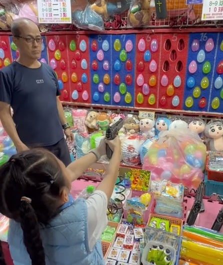 The carnival game owner definitely wasn’t prepared for her