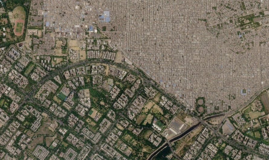 The divide between the ‘Haves’ and ‘Hav Nots’ in the city of Delhi, India