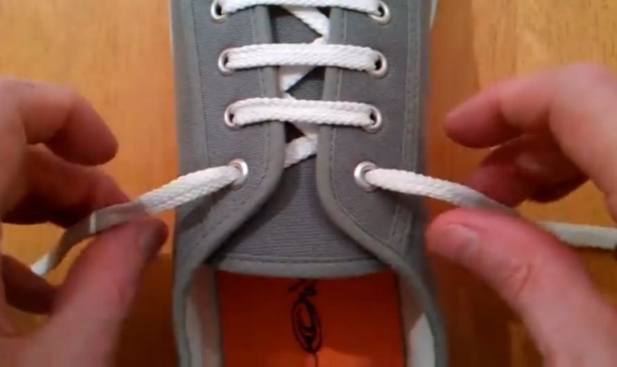 The fastest shoelace knot, also known as the Ian knot. You can tie with this in a second or less.