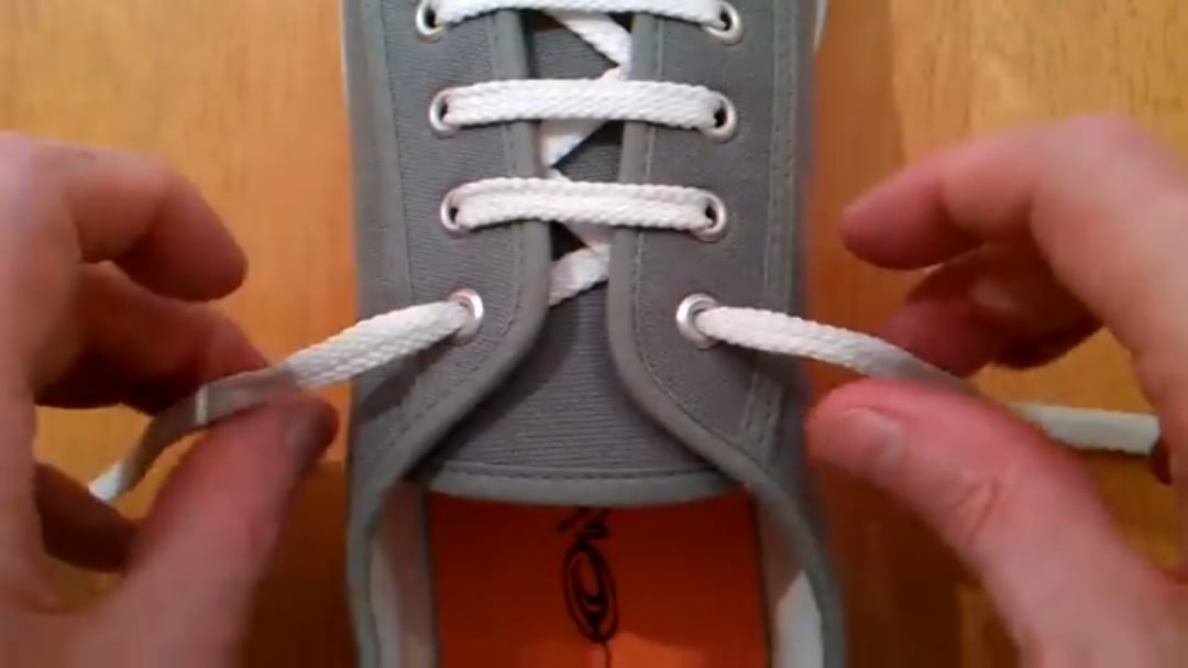 The fastest shoelace knot, also known as the Ian knot. You can tie with this in a second or less.