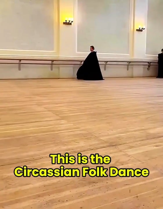 The fluidity in his steps is interesting af