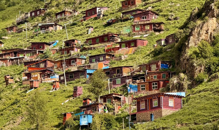 The location of Tibetan monks’ residencies proves they aren’t scared of heights, as long as they get to be close to the monastery of their liking. [OC]