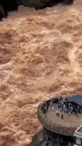 The raging fury of Tiger Leaping Gorge (Eikut), a primary tributary of the upper Yangtze River, Yunnan, southwestern China