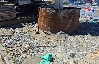 The way it slides off the auger.