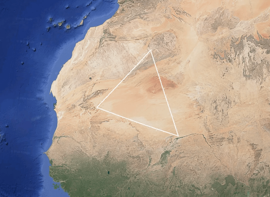 This big triangle in West Africa is completely devoid of humans. No towns or settlements.