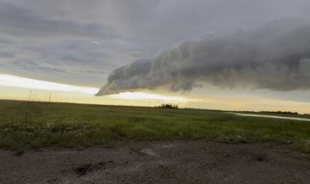 This descending cloud formation.