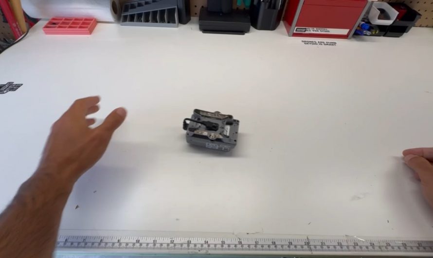 This drone scans its surroundings to build digital replicas