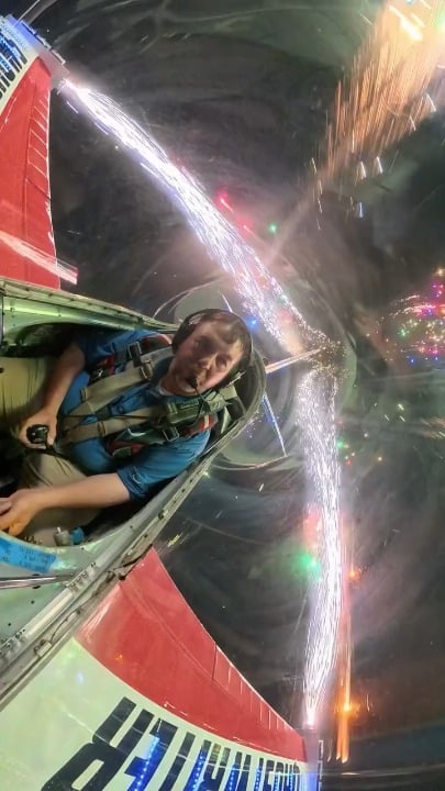 This guy’s 4th of July air show looks straight out of a movie