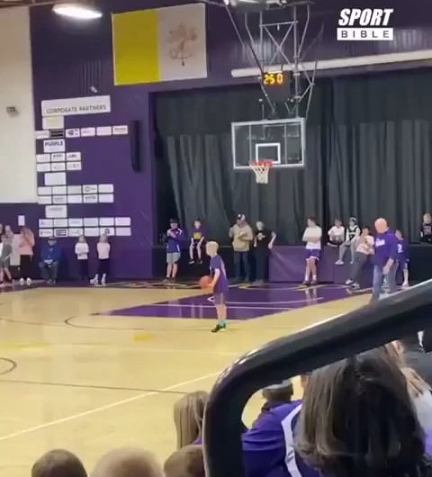 This kid had 25 seconds to hit 4 shots for $10K and he delivered