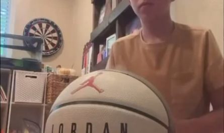This kid stacked a dice and a fidget spinner on a bottle and still pulled off an insane bottle flip. Level of precision is unreal.