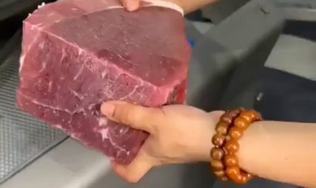 This meat slicer