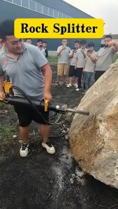 This rock splitter