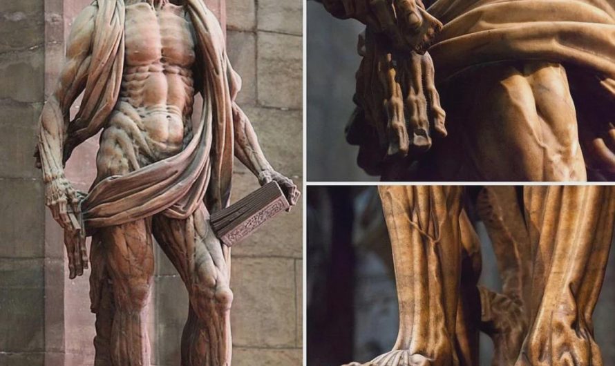 This statue depicts Saint Bartholomew, an early Christian martyr who was allegedly skinned alive. If you look closely, that’s his dissected skin hanging around him. This stunning statute by Marco d’Agrate from c. 1562 is currently on display at Duomo di Milano.