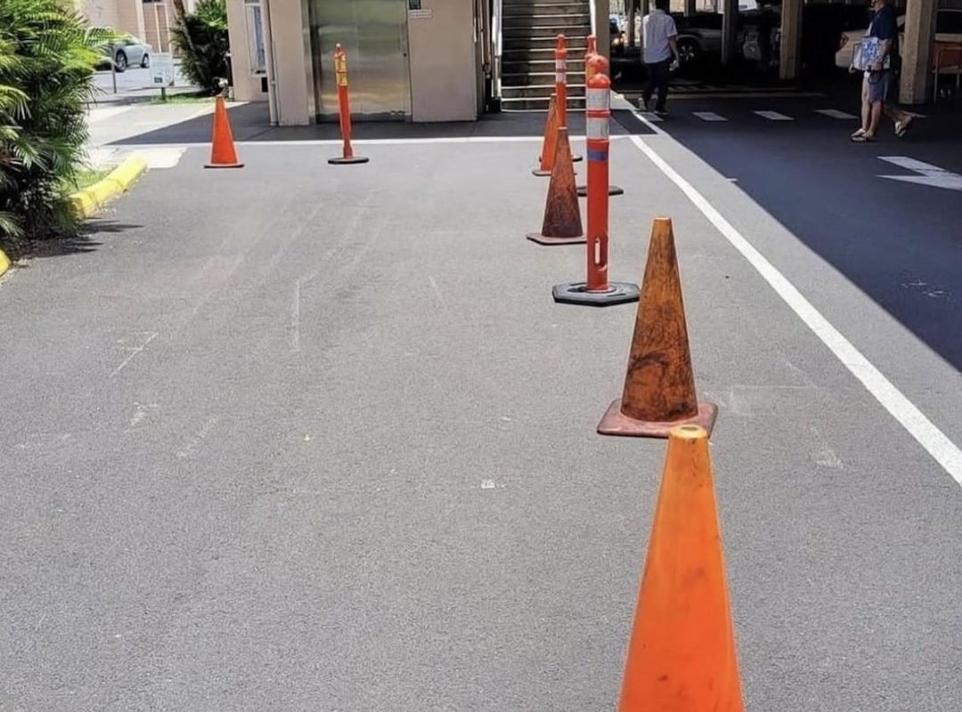 Twice a year, the sun perfectly aligns in Hawaii, resulting in no visible shadows