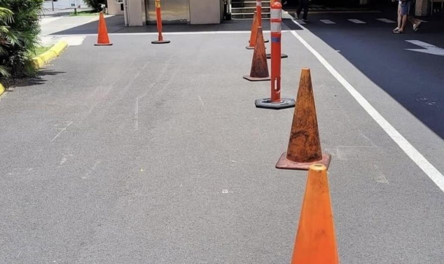 Twice a year, the sun perfectly aligns in Hawaii, resulting in no visible shadows