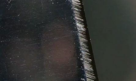 Ultrasonic knife cutting paper with vibrations Off & On