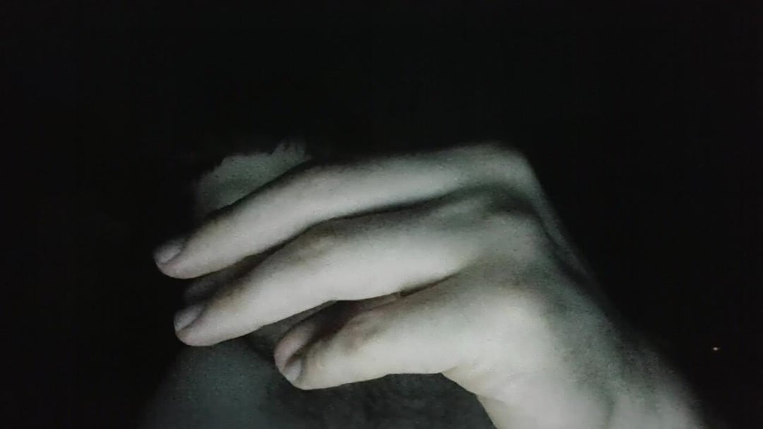 i can make my hand look like a horse skull