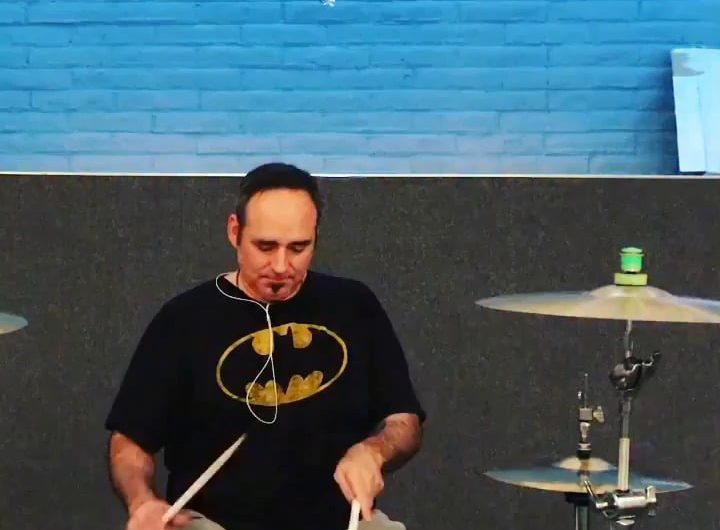 Juggling and drumming at the same time