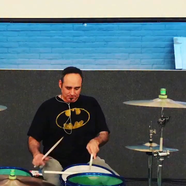 Juggling and drumming at the same time